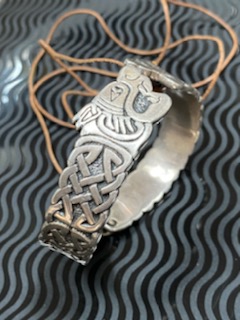 Ret kamp Bunke af Viking armbånd i sølv midgårds orm motiv - Odins Smykker
